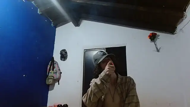Snapshot of sk8-boy chatting on 05-27-26, 12:07 sk8-boy online show from 05-27-26, 12:07