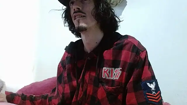 Snapshot of sk8-boy chatting on 06-28-26, 04:24 sk8-boy online show from 06-28-26, 04:24
