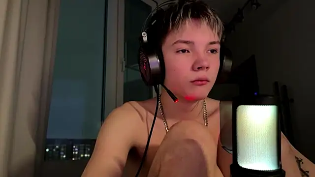 MilesSwanson online show from 12-22-25, 07:22