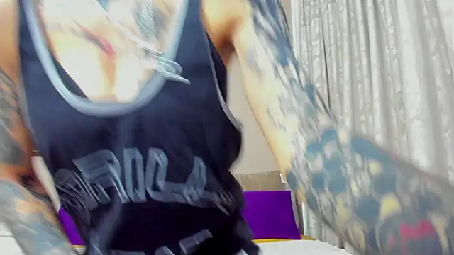 Snapshot of KennyXSX chatting on 12-18-25, 08:04 KennyXSX online show from 12-18-25, 08:04