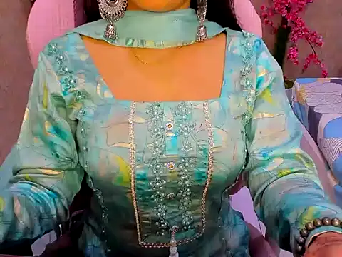 DimondGirl  online show from 04-02-26, 10:51