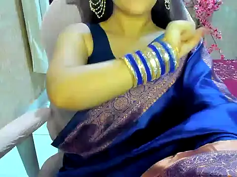 DimondGirl  online show from 04-12-26, 05:45