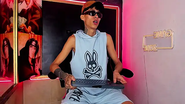 Daniel Deluc77 online show from 01-10-26, 04:03