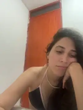 Snapshot of LatinDoll8 chatting on 04-11-26, 01:43 LatinDoll8 online show from 04-11-26, 01:43