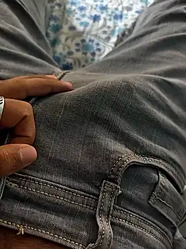 AqueousCrepe online show from 01-12-26, 09:14