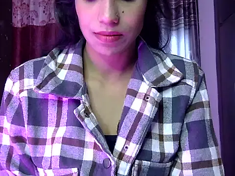 miss khan207 online show from 12-21-25, 08:32