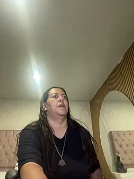 Snapshot of evelyn_harpeery chatting on 06-19-26, 10:52 evelyn harpeery online show from 06-19-26, 10:52