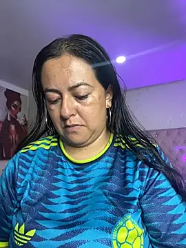 Snapshot of evelyn_harpeery chatting on 07-03-26, 10:32 evelyn harpeery online show from 07-03-26, 10:32