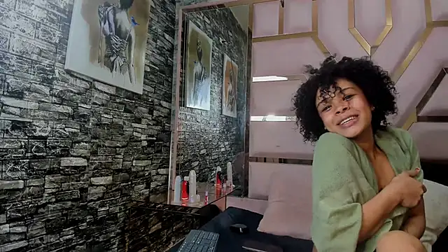 KatalellaAndLayan online show from 01-13-26, 03:45