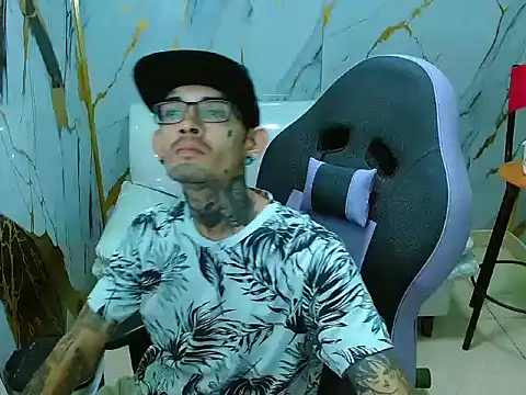 Boy tatto77 online show from 03-31-26, 12:05