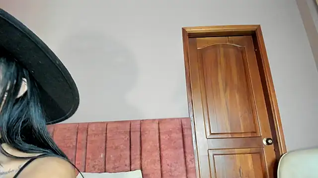 GahiaBelucci online show from 03-30-26, 11:44