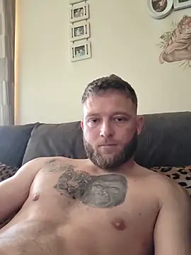 Snapshot of yandy_p90 chatting on 06-14-26, 03:14 yandy p90 online show from 06-14-26, 03:14