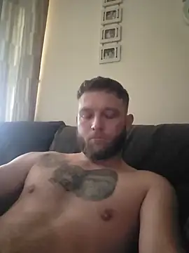 Snapshot of yandy_p90 chatting on 06-18-26, 03:16 yandy p90 online show from 06-18-26, 03:16