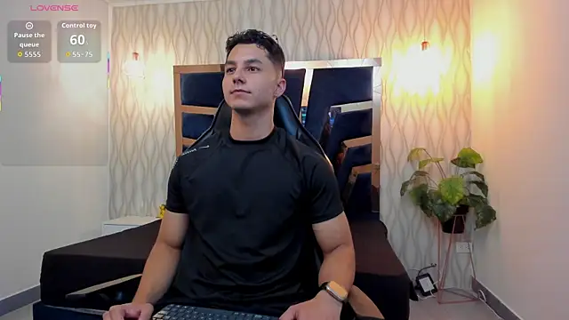 Noah Clarkk online show from 04-06-26, 05:25