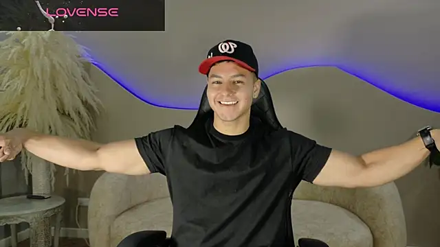 Snapshot of Noah_Clarkk chatting on 07-03-26, 05:41 Noah Clarkk online show from 07-03-26, 05:41