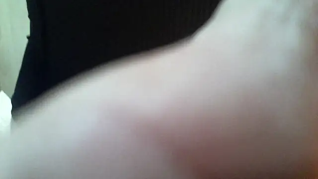 Snapshot of Gwenette66 chatting on 06-10-26, 08:41 Gwenette66 online show from 06-10-26, 08:41