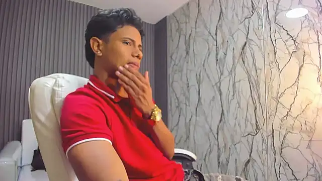 Snapshot of andrew_myersx chatting on 01-08-26, 01:30 andrew myersx online show from 01-08-26, 01:30