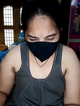 maduri   online show from 04-21-26, 07:47