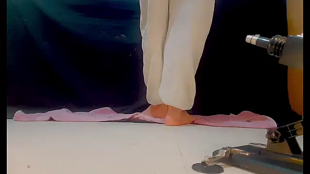 Frys96 online show from 12-23-25, 08:23