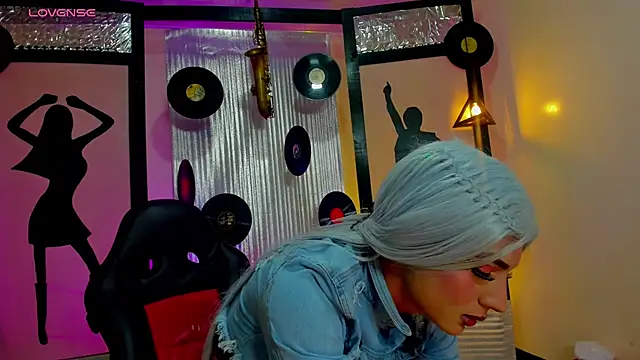 Sharlo  online show from 01-13-26, 03:56