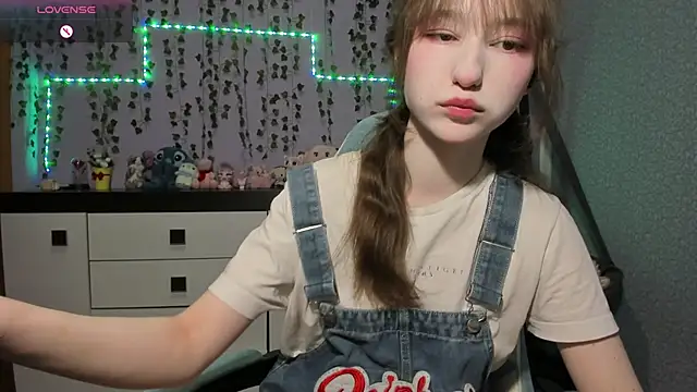 Snapshot of Yoonhee_ki chatting on 06-28-26, 08:26 Yoonhee ki online show from 06-28-26, 08:26
