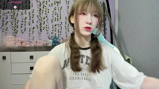 Snapshot of Yoonhee_ki chatting on 07-06-26, 02:03 Yoonhee ki online show from 07-06-26, 02:03