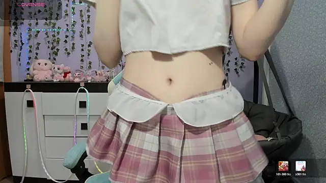 Snapshot of Yoonhee_ki chatting on 07-14-26, 02:01 Yoonhee ki online show from 07-14-26, 02:01