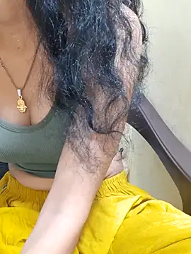 Snapshot of Anjali680 chatting on 03-19-26, 02:37 Anjali680 online show from 03-19-26, 02:37