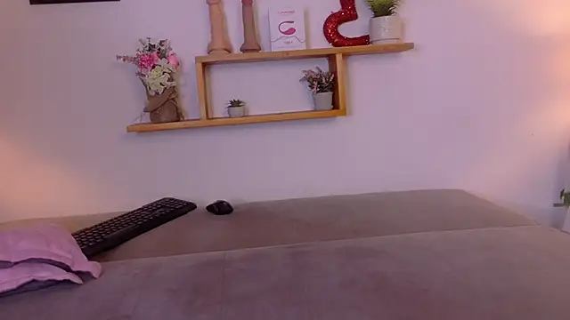 nairagold  online show from 05-15-26, 11:23