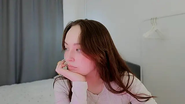 fallin lovee online show from 03-26-26, 01:38