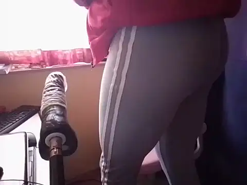 Snapshot of Michaelo666 chatting on 01-17-26, 12:10 Michaelo666 online show from 01-17-26, 12:10