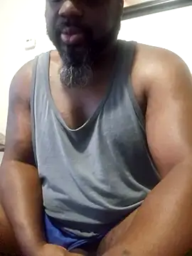 Snapshot of ceedevon13 chatting on 02-21-26, 02:29 ceedevon13 online show from 02-21-26, 02:29