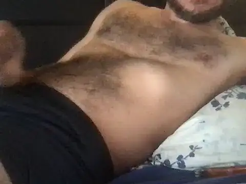 Snapshot of nicehairypig chatting on 12-18-25, 09:21 nicehairypig online show from 12-18-25, 09:21