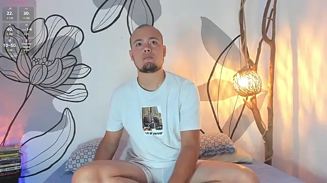 Snapshot of maaxtaylor_ chatting on 02-18-26, 11:28 maaxtaylor online show from 02-18-26, 11:28