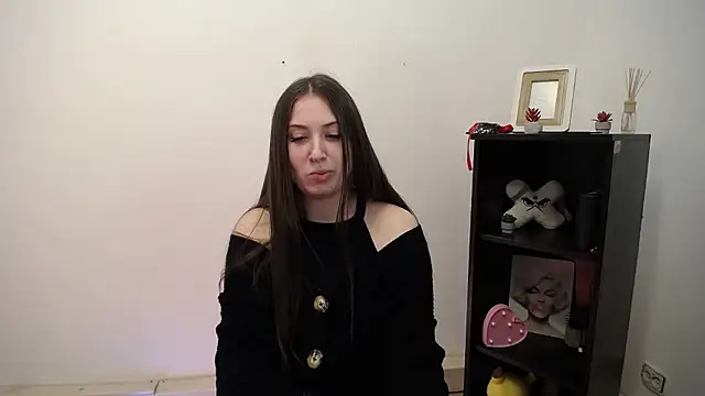 Angel sileniaaa  online show from 01-07-26, 12:07