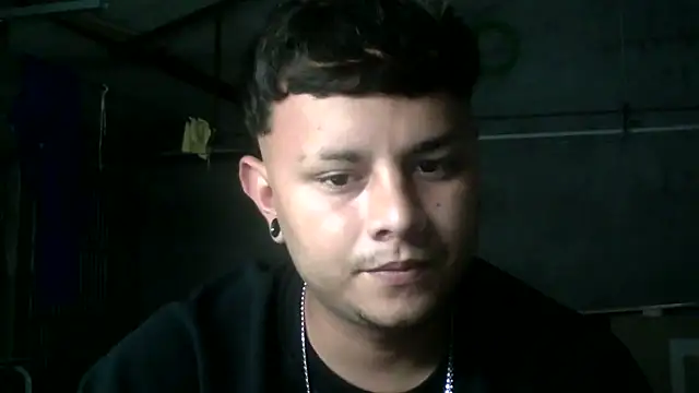 Snapshot of Sickbooy69 chatting on 05-15-26, 03:30 Sickbooy69 online show from 05-15-26, 03:30