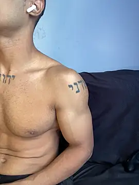 Maicol xxxx online show from 02-07-26, 03:38