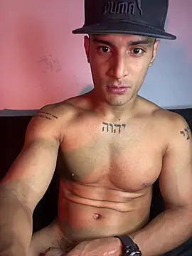 Maicol xxxx online show from 02-25-26, 10:30