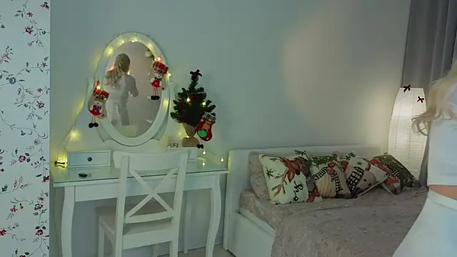 annagreat online show from 12-22-25, 09:34