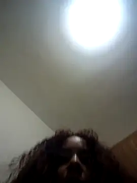 Snapshot of Loreww chatting on 12-22-25, 01:24 Loreww online show from 12-22-25, 01:24