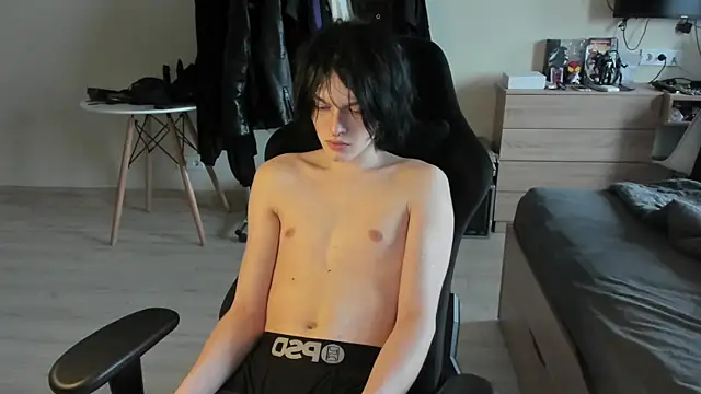 Snapshot of JohnGaliano chatting on 06-14-26, 03:19 JohnGaliano online show from 06-14-26, 03:19