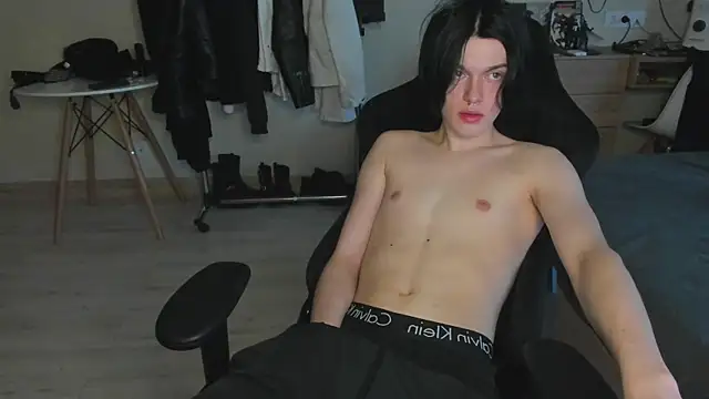 Snapshot of JohnGaliano chatting on 06-19-26, 01:10 JohnGaliano online show from 06-19-26, 01:10