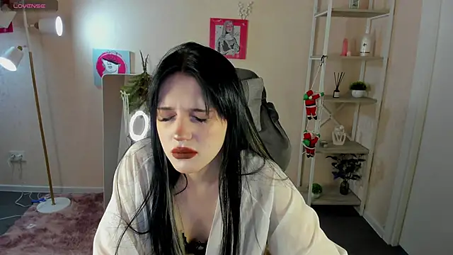 Lilith Wholsh online show from 01-06-26, 09:24