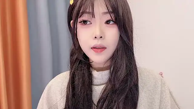 smalldaisy online show from 02-12-26, 01:44