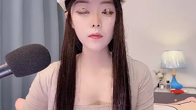 smalldaisy online show from 04-17-26, 02:47