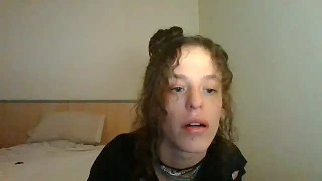 Snapshot of 4lien chatting on 04-01-26, 07:53 4lien online show from 04-01-26, 07:53