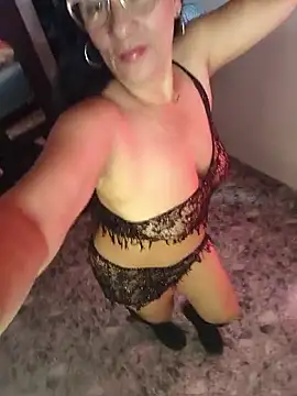 Snapshot of KiaraFoster chatting on 05-16-26, 03:11 KiaraFoster online show from 05-16-26, 03:11