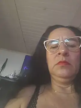 Snapshot of KiaraFoster chatting on 05-20-26, 11:38 KiaraFoster online show from 05-20-26, 11:38