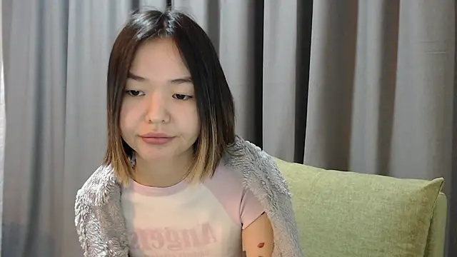 Snapshot of niia_mur chatting on 03-03-26, 04:24 niia mur online show from 03-03-26, 04:24