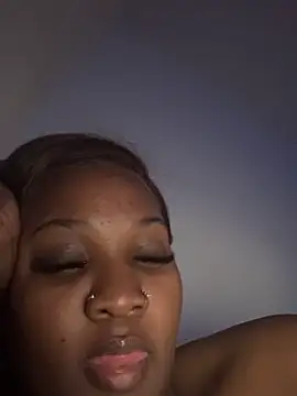 TheMochamuse online show from 12-22-25, 11:46